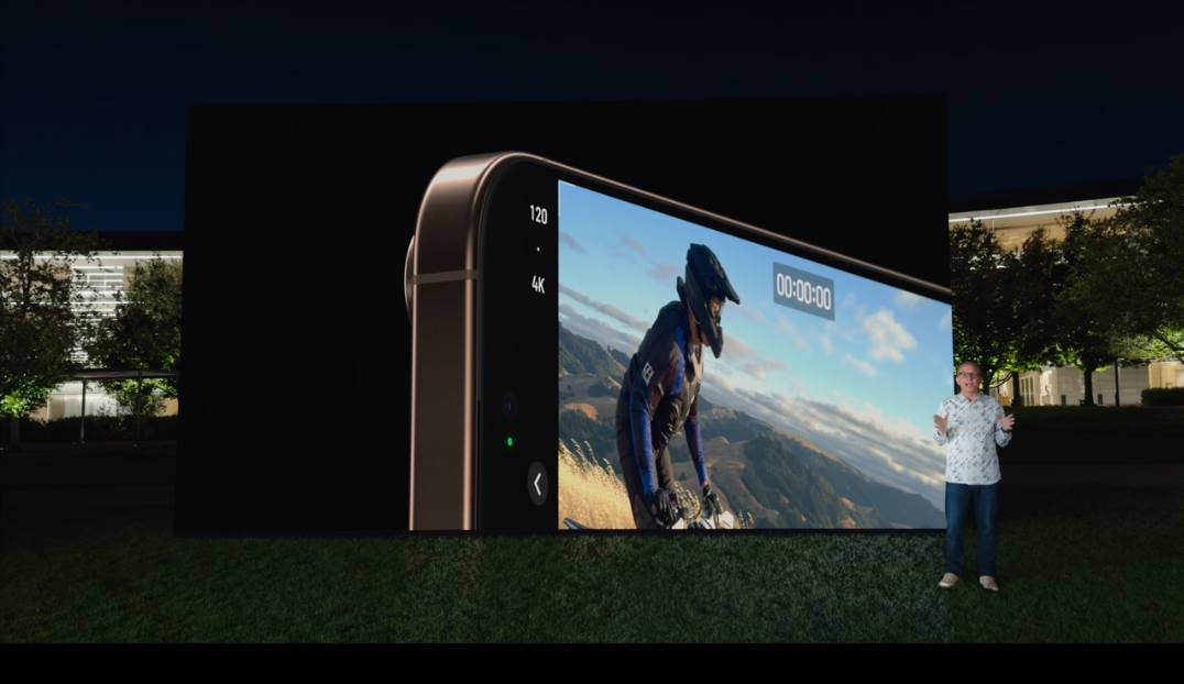 吊打友商?!刚发布的iPhone 16,给我看麻了